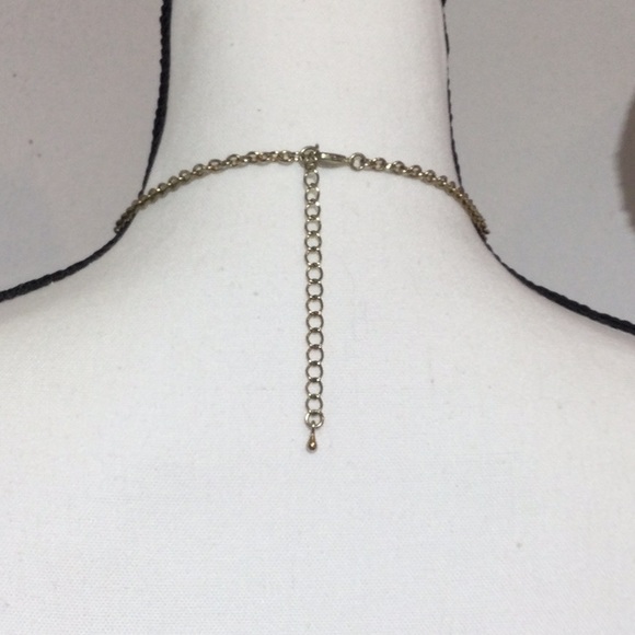 Faux Pearl and Rhinestone Statement Necklace - Picture 5 of 10